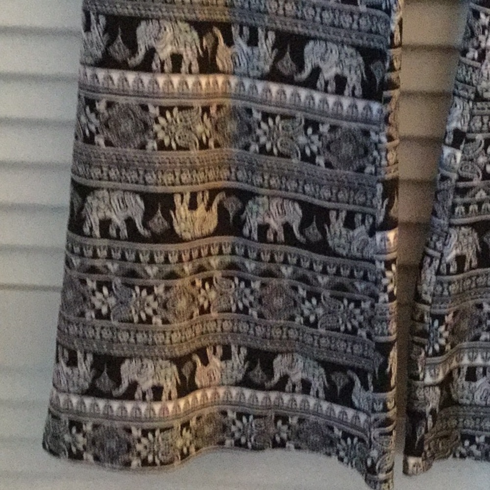 no boundaries flared hippie pants with elephants XL waist 34 in unstretched - Picture 3 of 5